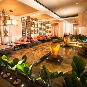 https://rose-garden.yangonhotels.org
