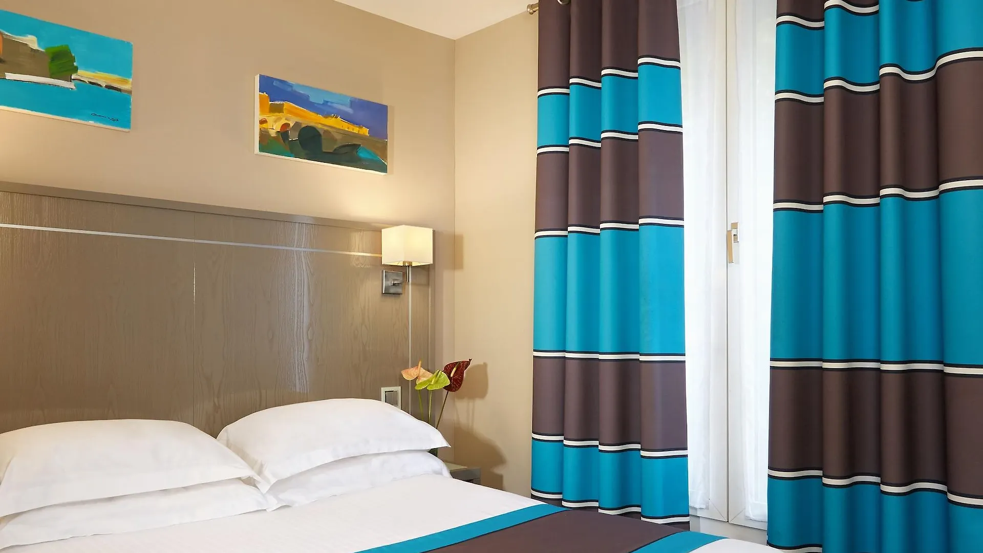 Beaugrenelle St-Charles Tour Eiffel Hotel Paris France